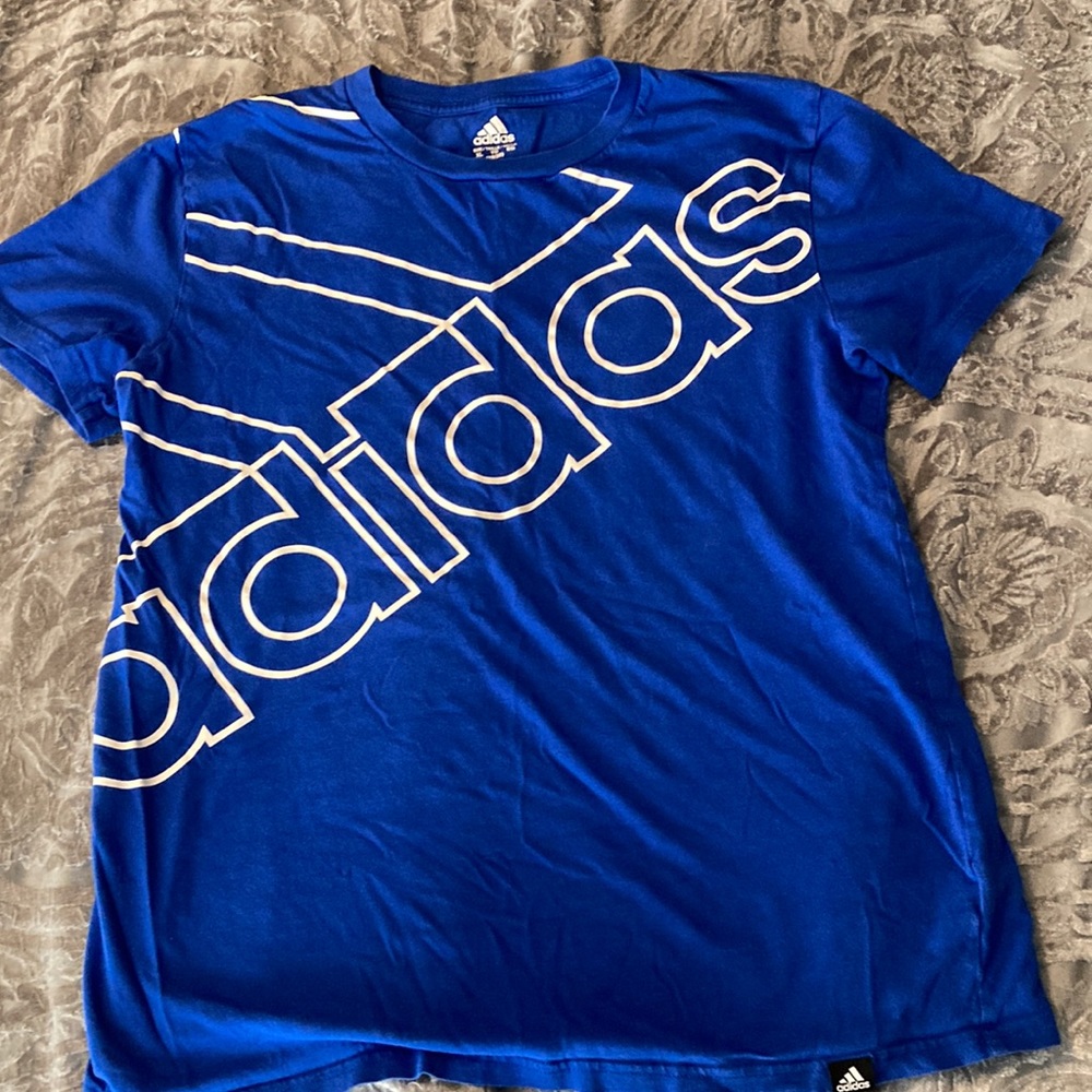 Boys Adidas T-Shirt Size XL (18/20) Like New!!
